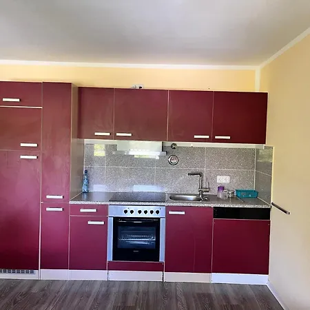 Διαμέρισμα In *